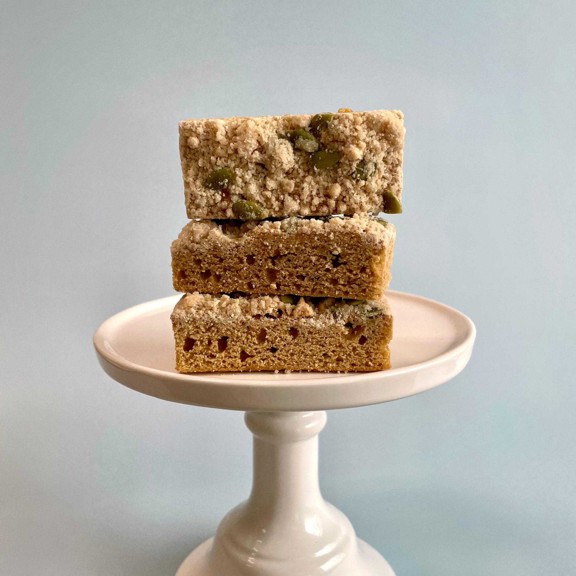 Pumpkin Spice Cake Bars (4 bars)