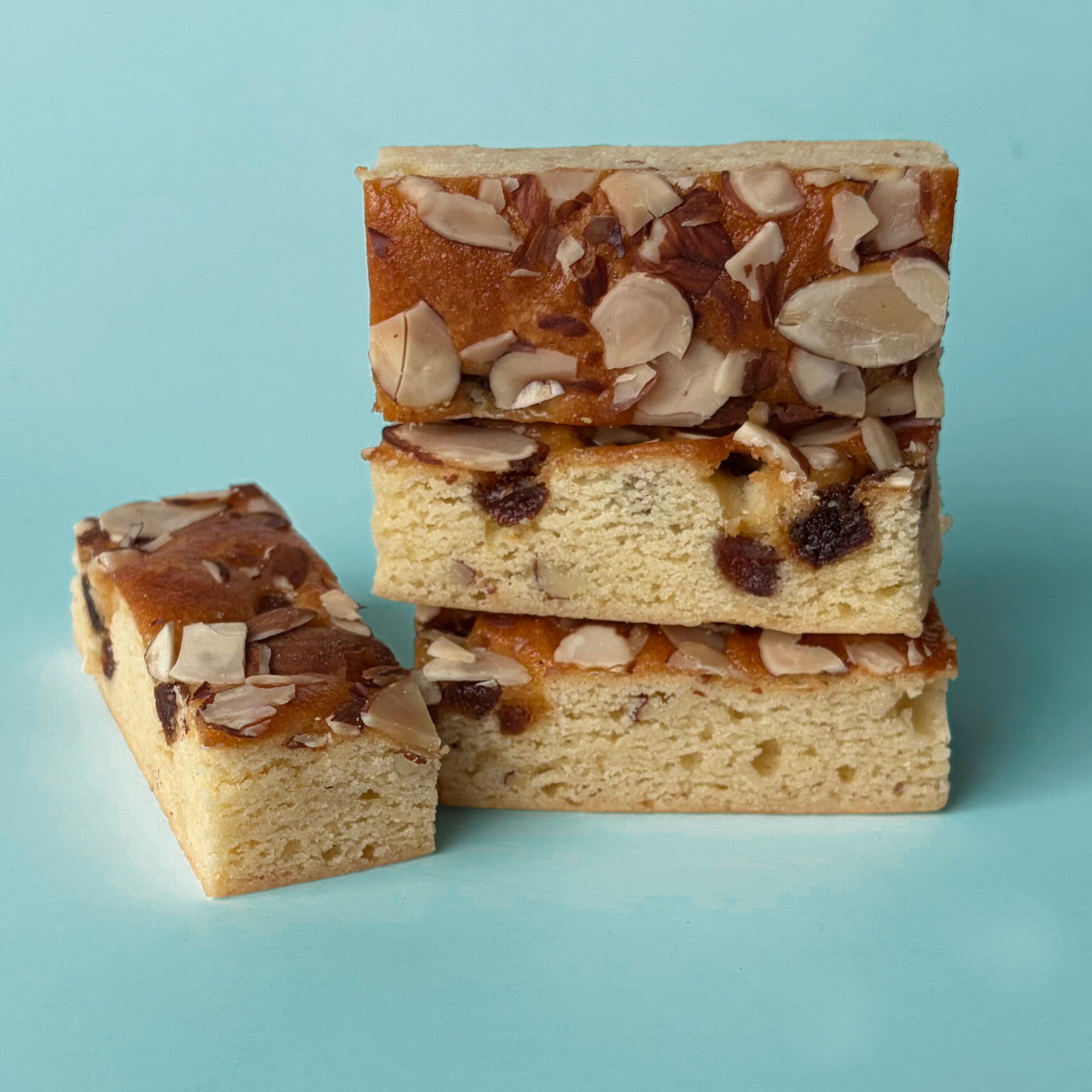 Apricot Almond Cake Bars